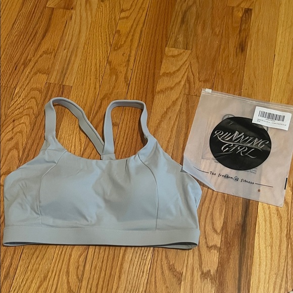 NWT MEDIUM Running Girl Light Gray Sports Bra M - Picture 9 of 9